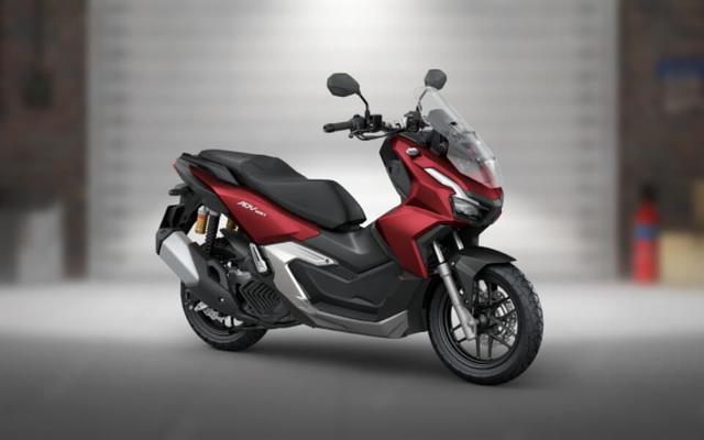 Honda ADV 160 scooter rental in Bangkok