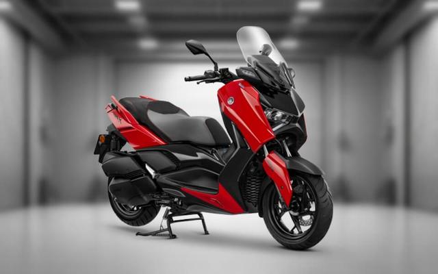 Yamaha XMAX 350 scooter rental in Samui